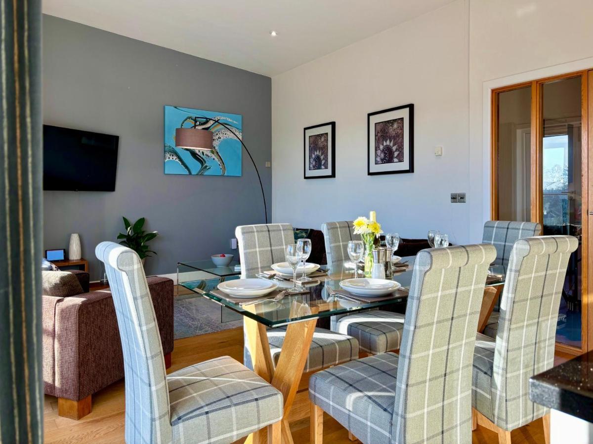 Your Space - The Hamilton's * Cambridge (Cambridgeshire)