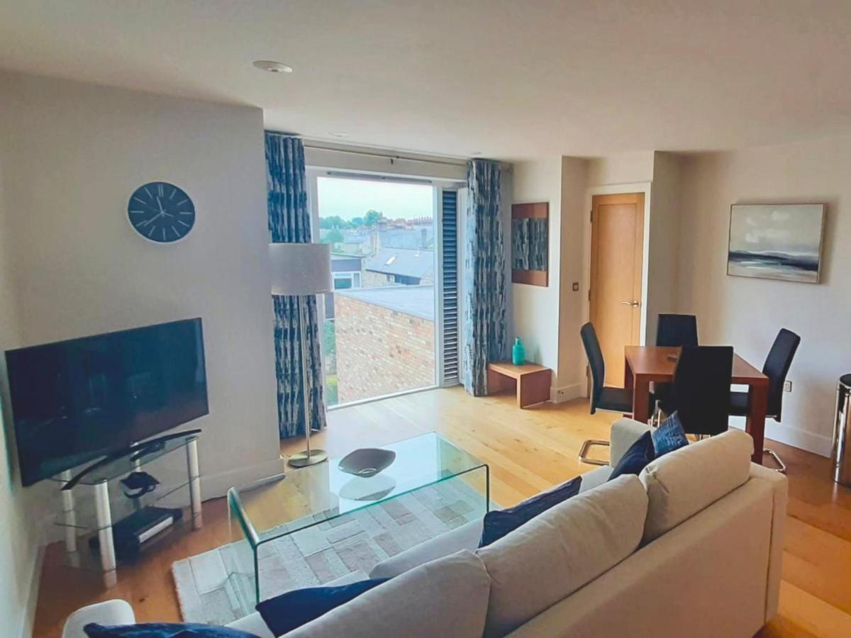Apartment Your Space - The Hamilton's