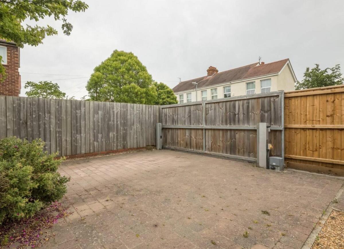 Large 4 Bedroom With Garden And Free Parking Holiday home Cambridge (Cambridgeshire)