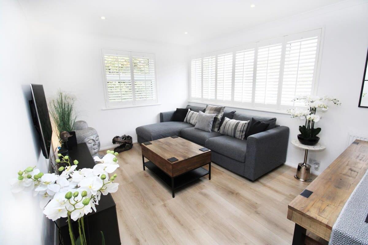 Modern And Cosy Flat For 4 Apartment