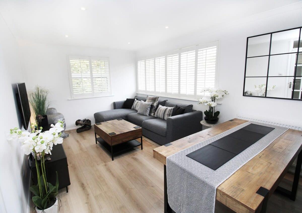 Modern And Cosy Flat For 4 Apartment
