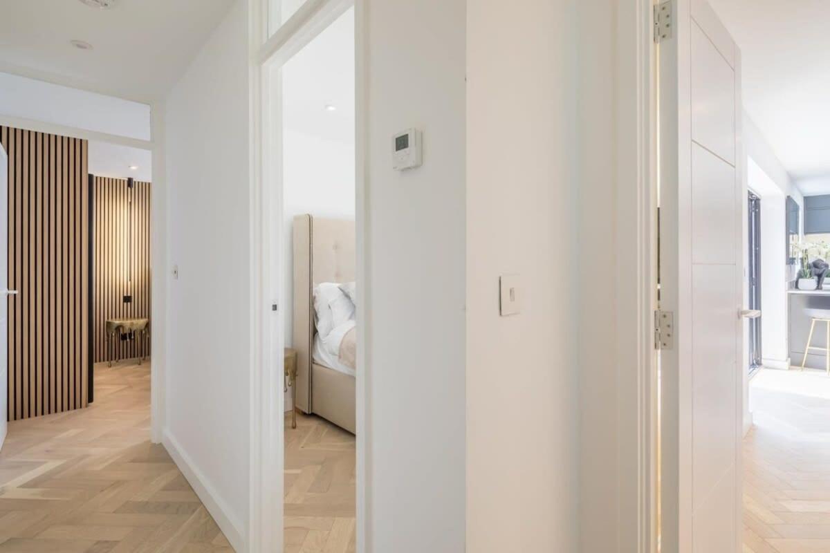 Holiday home Luxury 2 Bedroom With Ac And Parking *