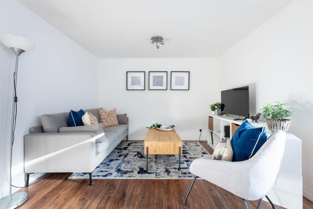 Center,2 Bedroom With Parking Apartment Cambridge (Cambridgeshire)