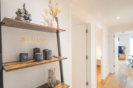 Luxe Station Flat With Terrace Apartment Cambridge (Cambridgeshire)