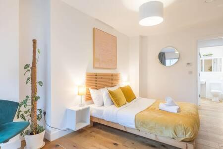 Luxe Station Flat With Terrace Cambridge (Cambridgeshire)