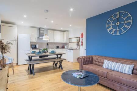 Luxe Station Flat With Terrace Cambridge (Cambridgeshire)