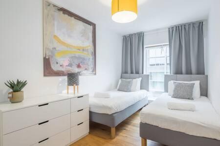 Apartment Luxe Station Flat With Terrace *