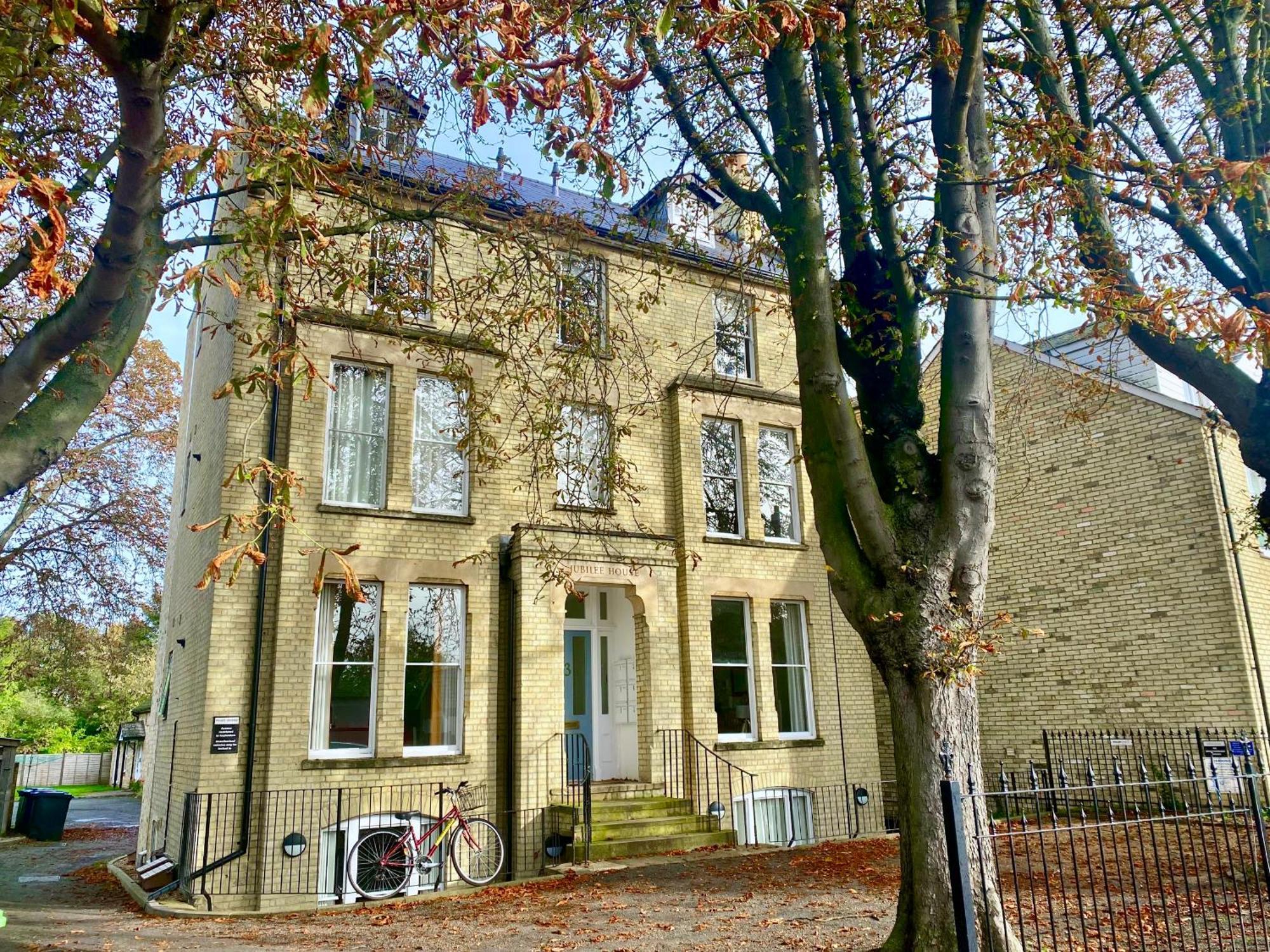 Your Space - Jubilee House * Cambridge (Cambridgeshire)