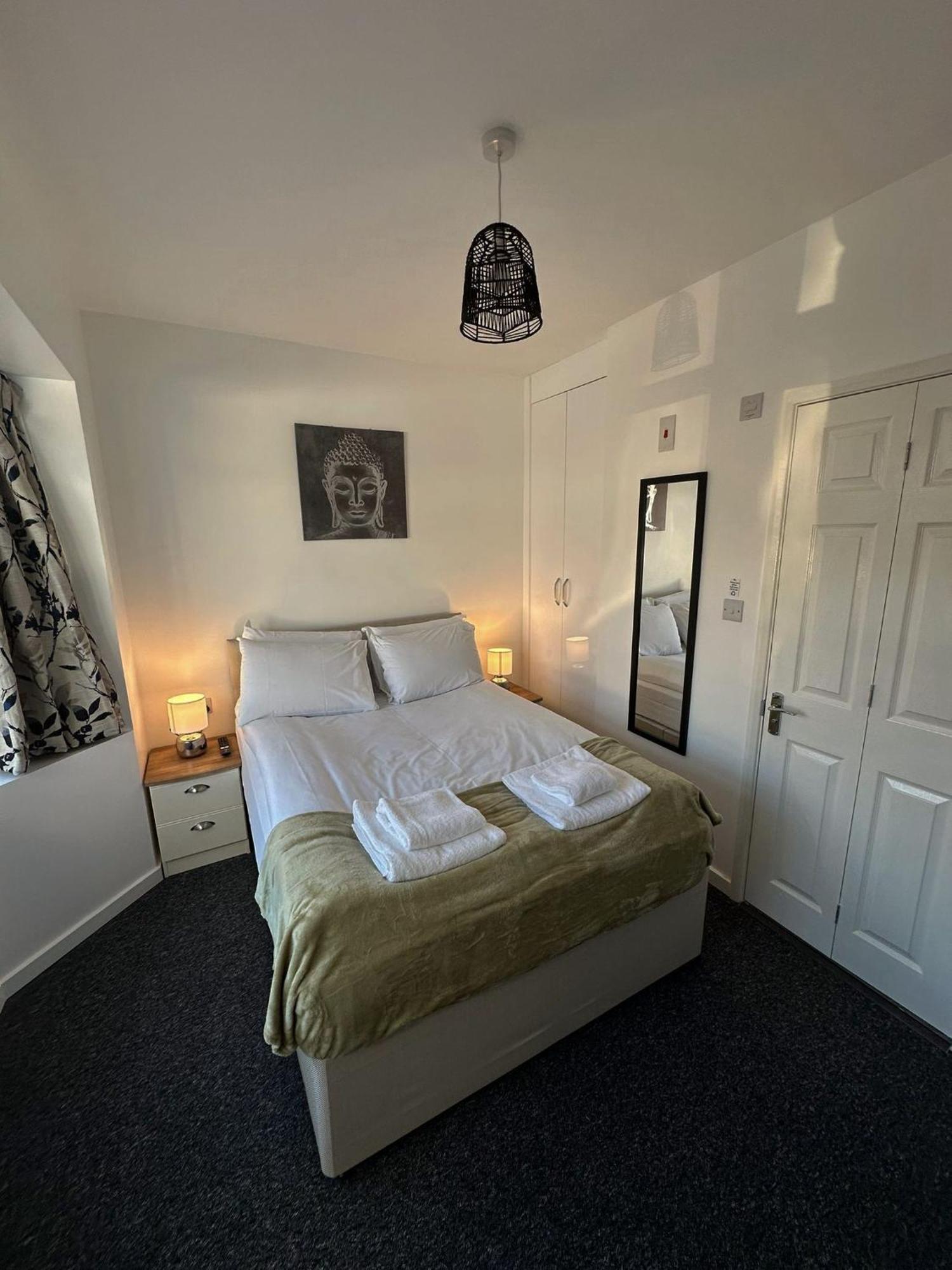 Newmarket Road And Suites By Tas Guest house *