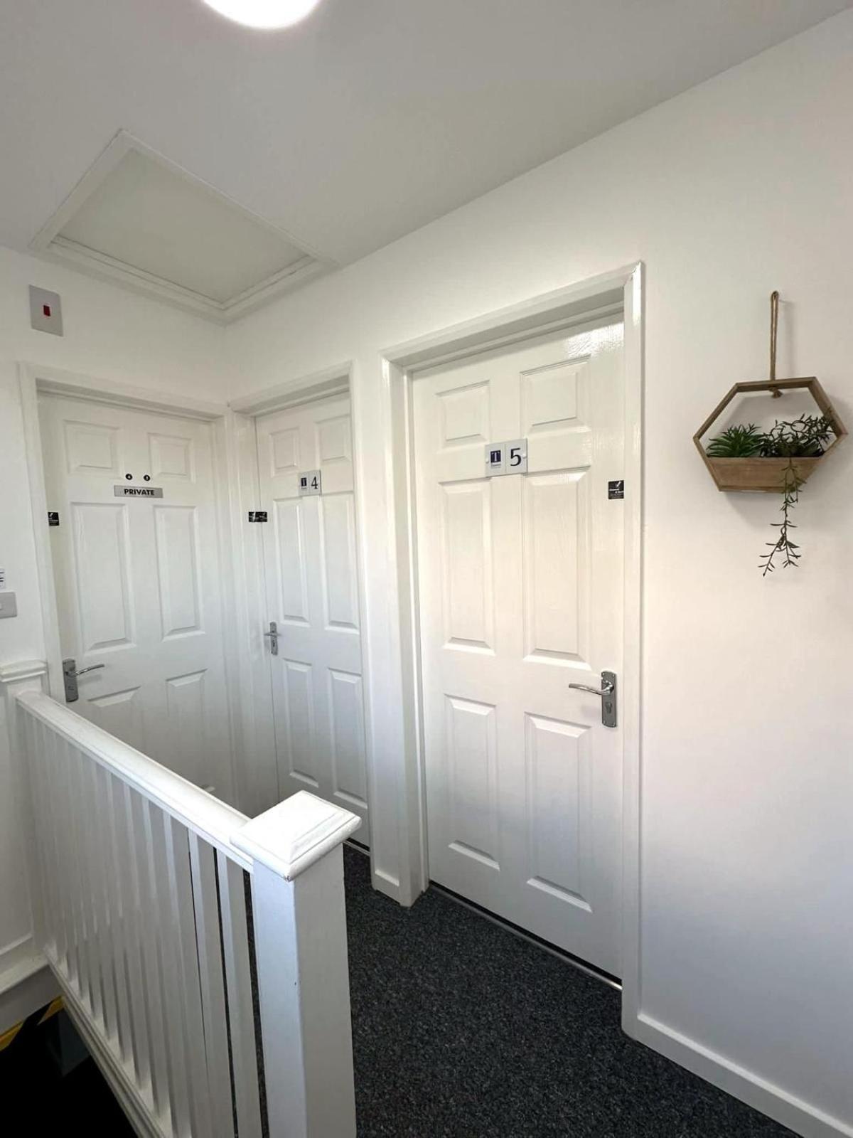 Newmarket Road And Suites By Tas Guest house