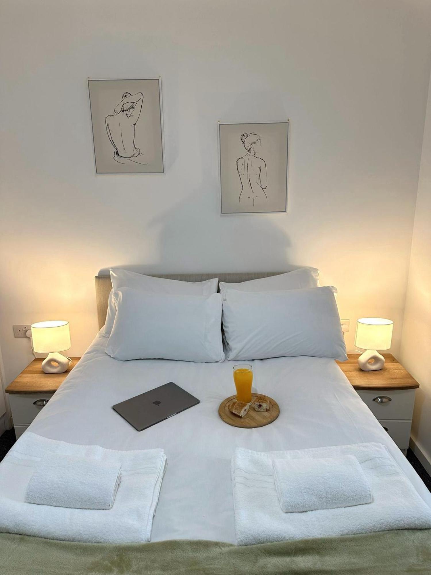 Newmarket Road And Suites By Tas Guest house *