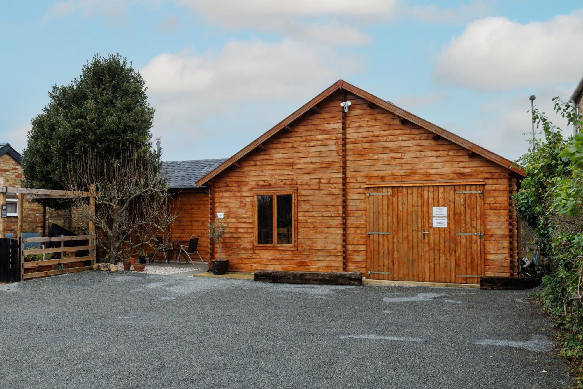 Holiday home Spacious Evcharger And Free Parking Near *