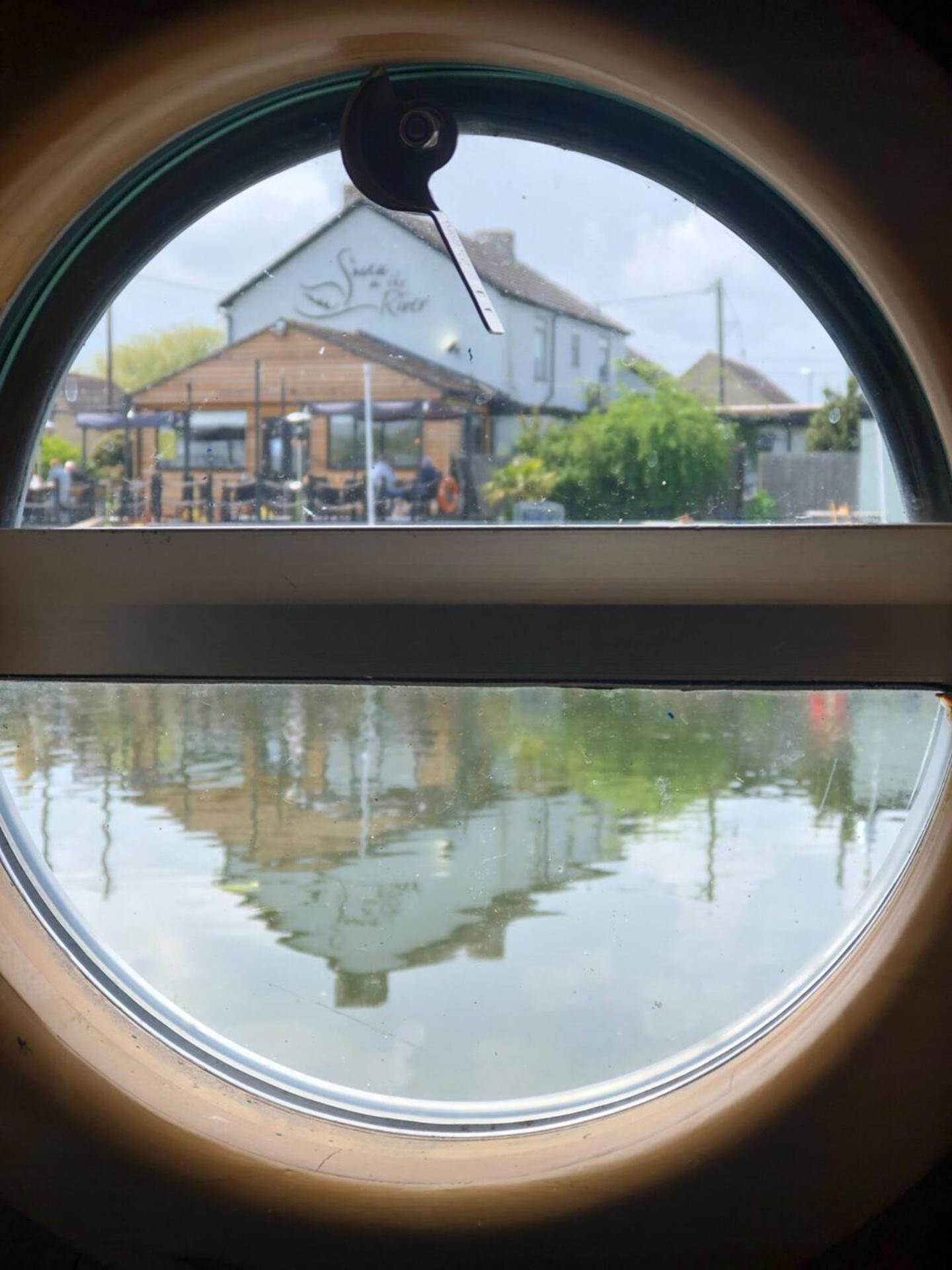 Botel Narrowboats - Beautiful New Moon Narrowboat *