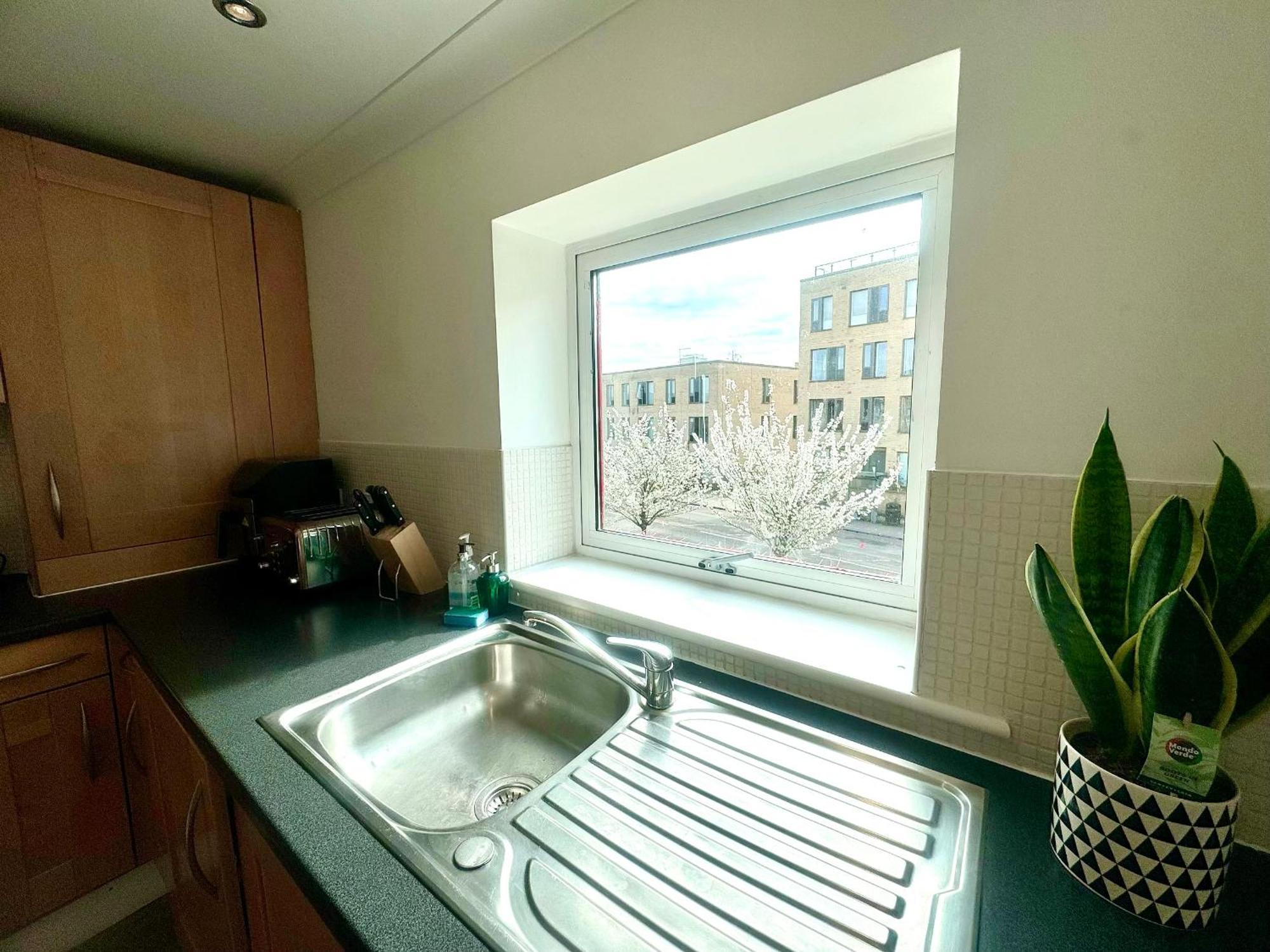 Kiwi Tree Serviced Apartment *