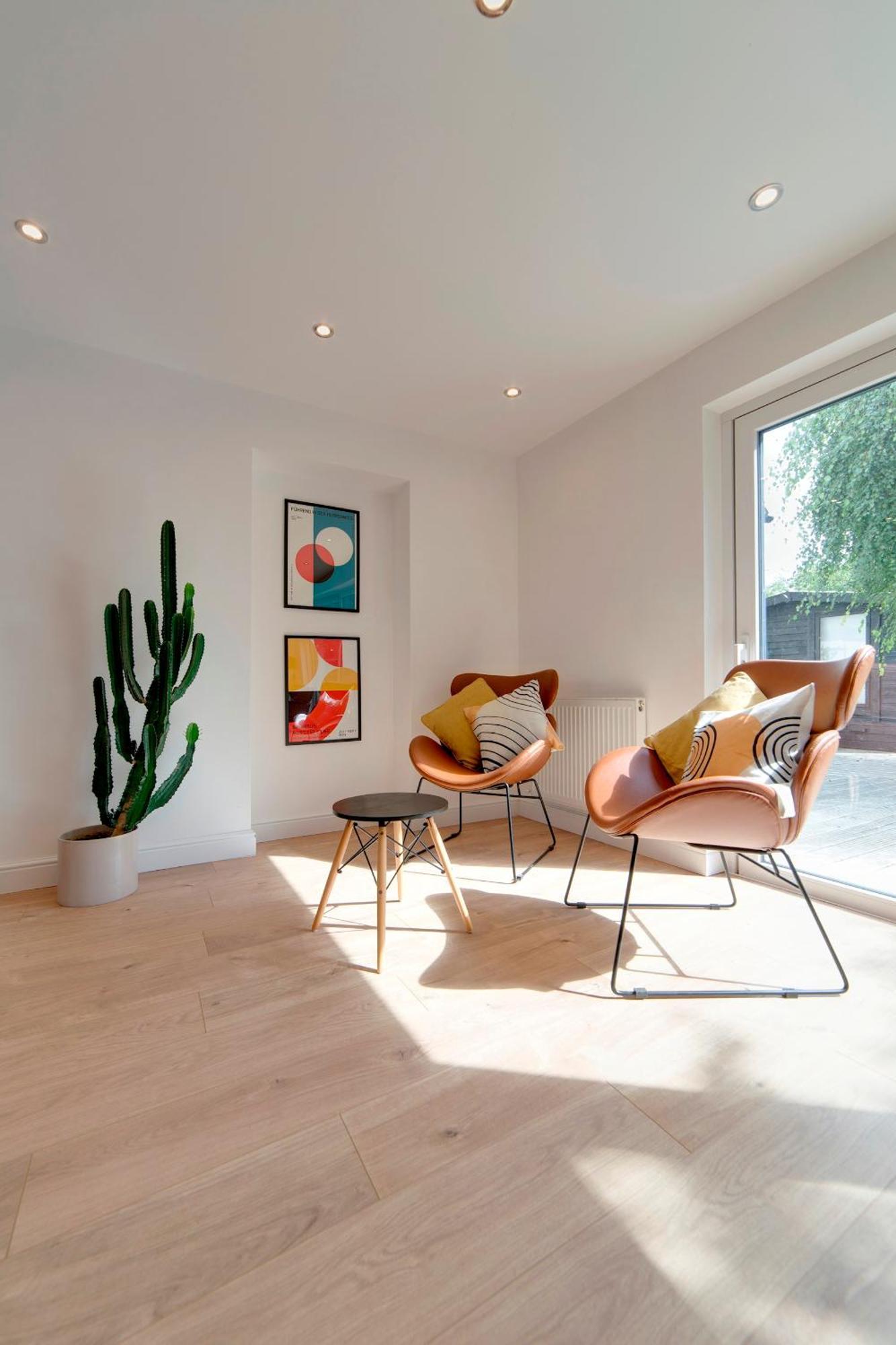 Pass The Keys 49 Byron Square Modern And Spacious 3 Bed With Free Parking Holiday home