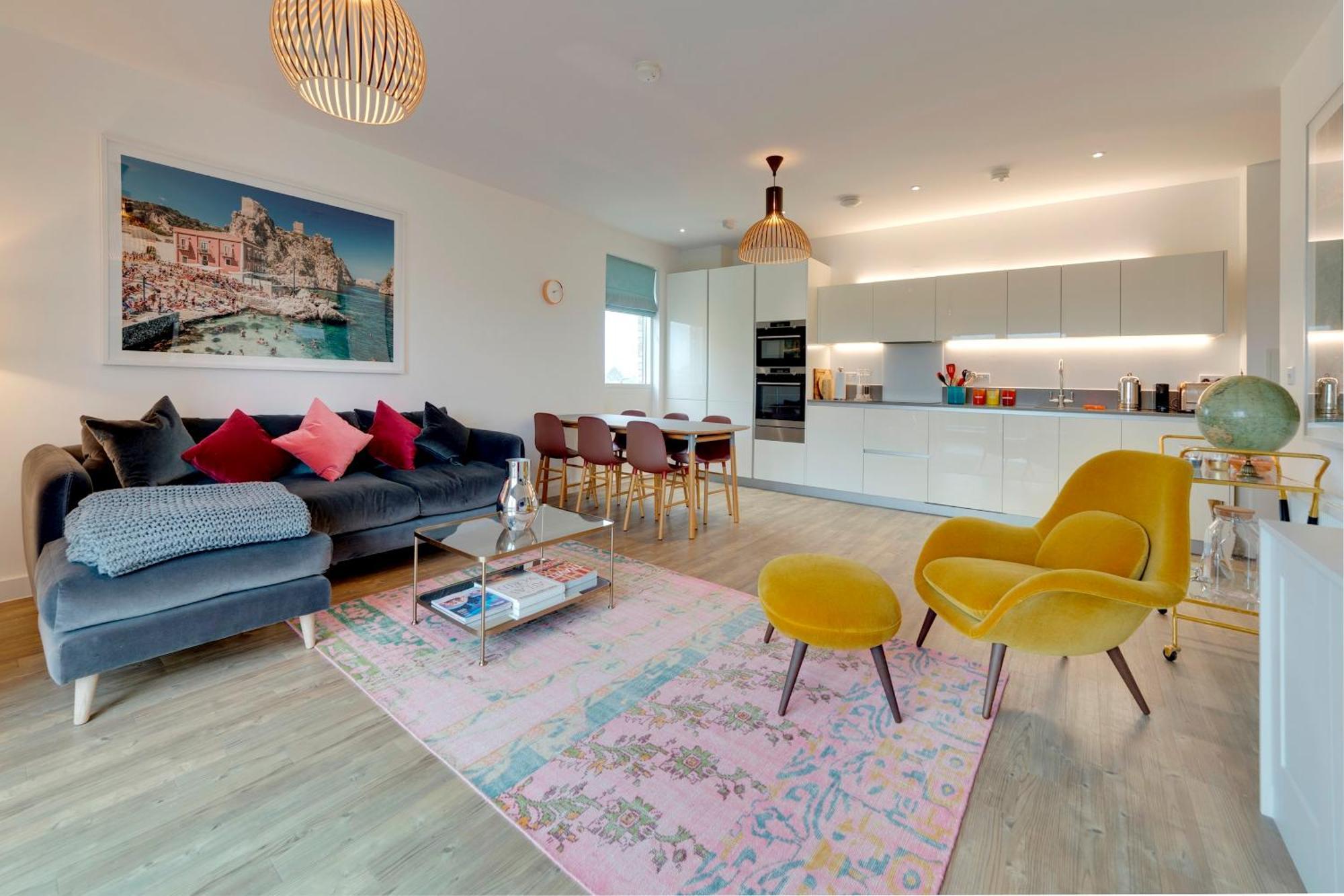 Pass The Keys Stunning And Spacious Modern Flat - Own Car Park Apartment Cambridge (Cambridgeshire)