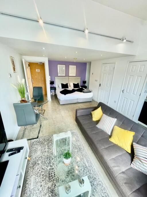Centre First Floor Sleeps 3 Apartment *