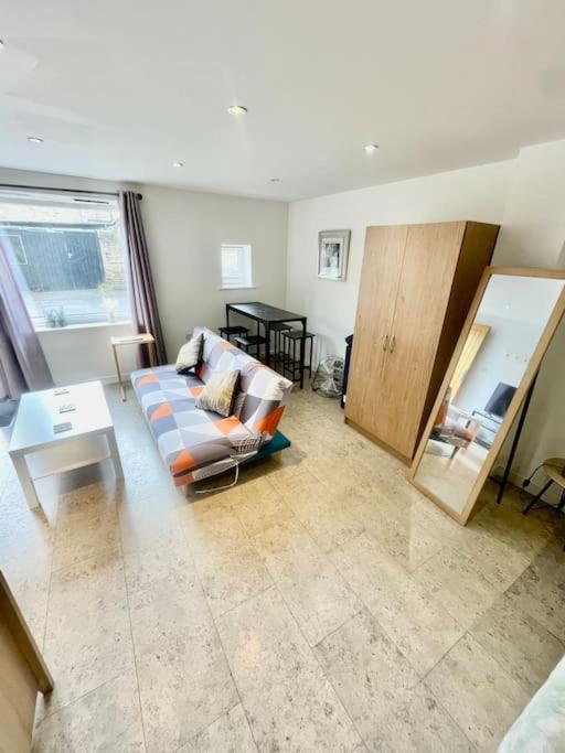 Apartment Centre Studio, Sleeps 3 Cambridge (Cambridgeshire)