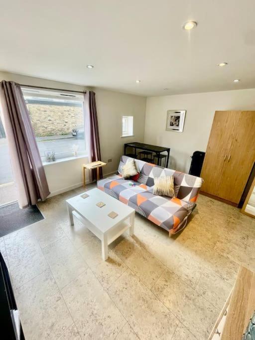 Apartment Centre Studio, Sleeps 3