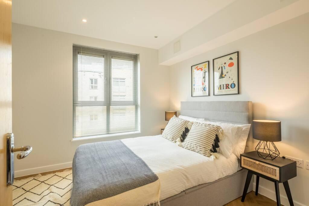 Holiday home Executive 2br Next To Station + Parking