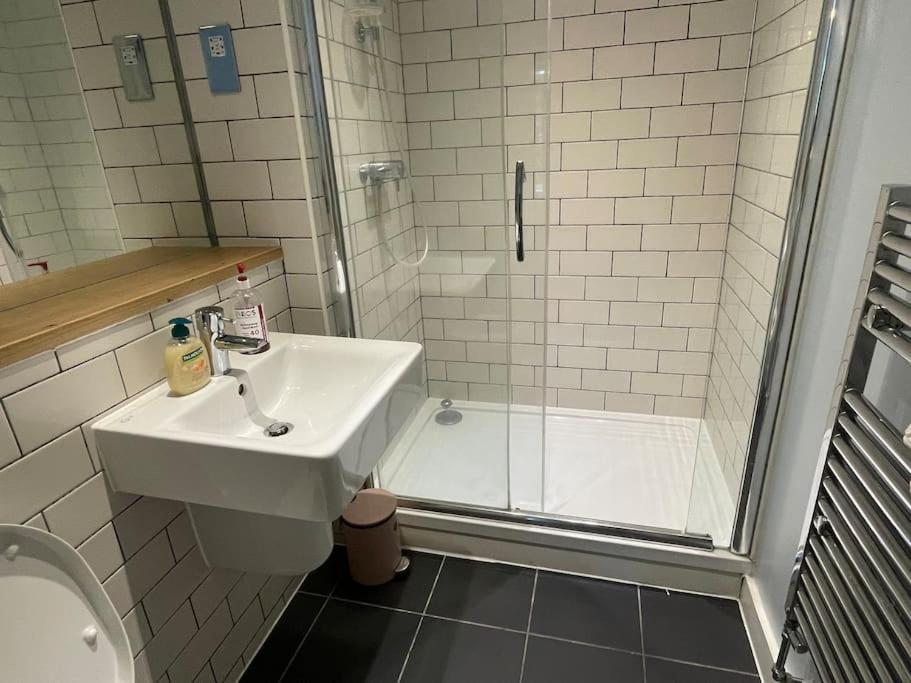 Apartment Cozy And Modern Near Addenbrookes Hospital