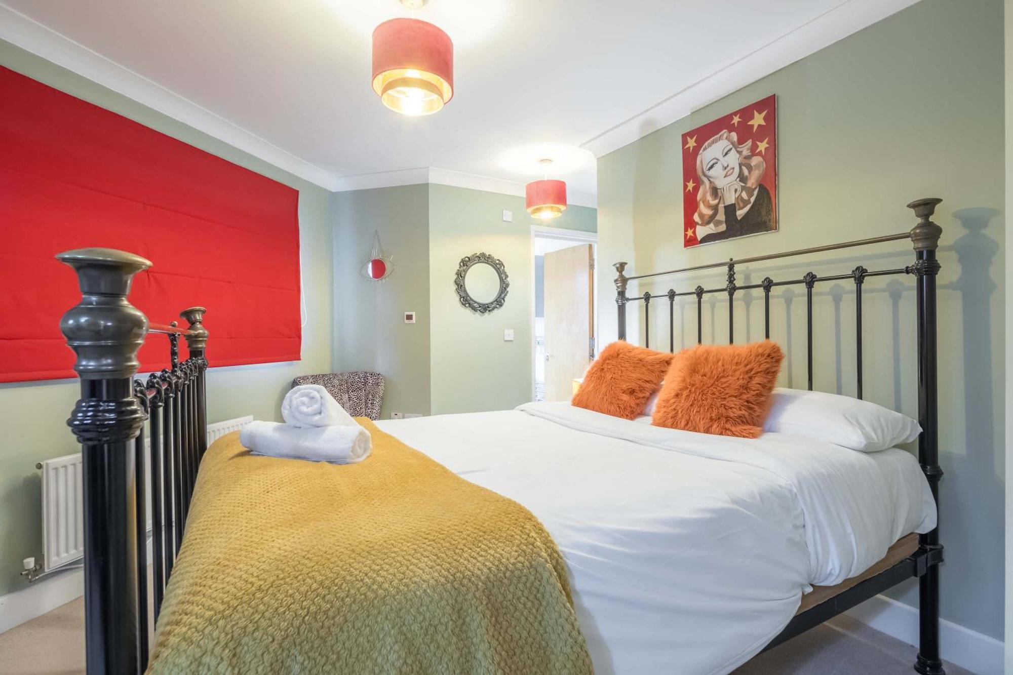 Apartment Fabulous 3bed - With Parking *