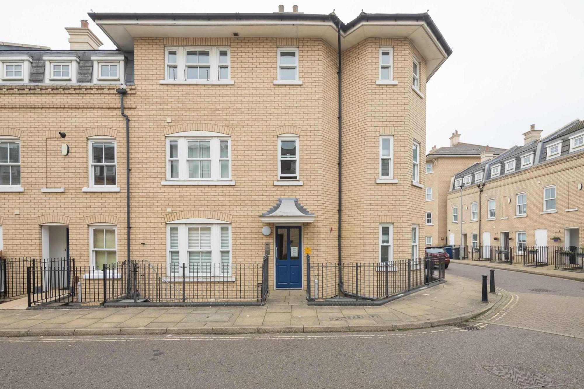 Fabulous 3bed - With Parking Cambridge (Cambridgeshire)