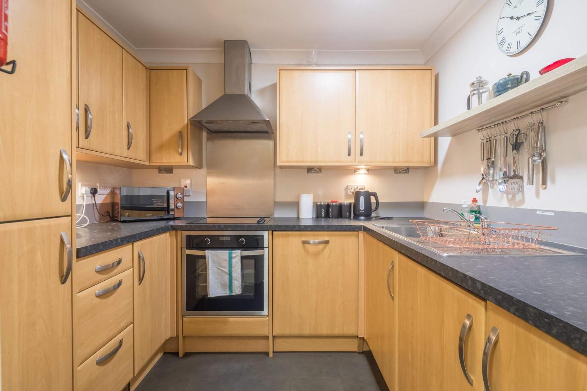 Fabulous 3bed - With Parking * Cambridge (Cambridgeshire)