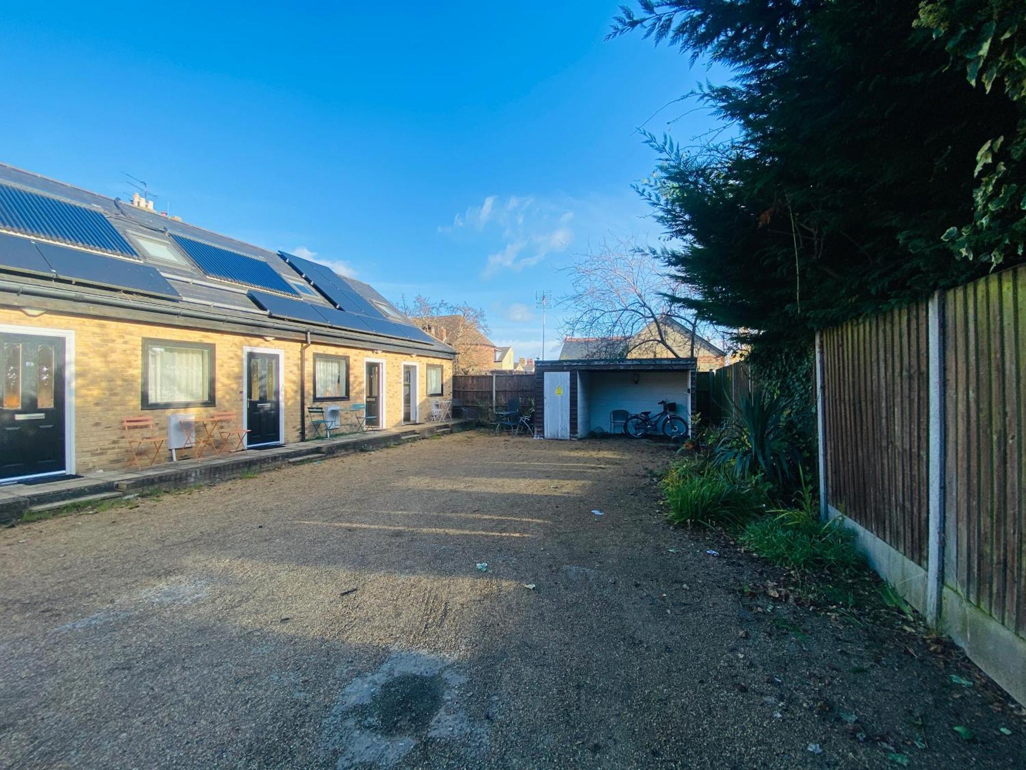 The Mews Flats - Cambridge, Location Cb1