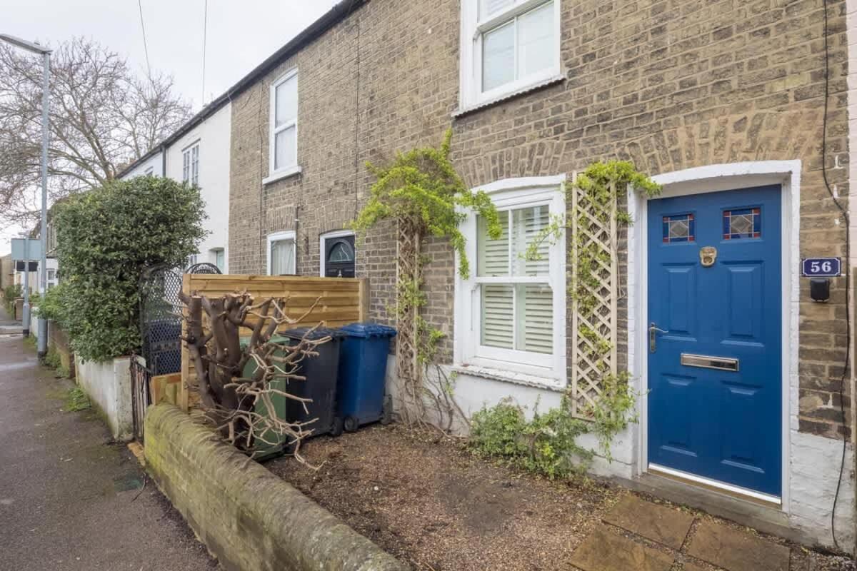 Holiday home Beautiful 2bed Nr *
