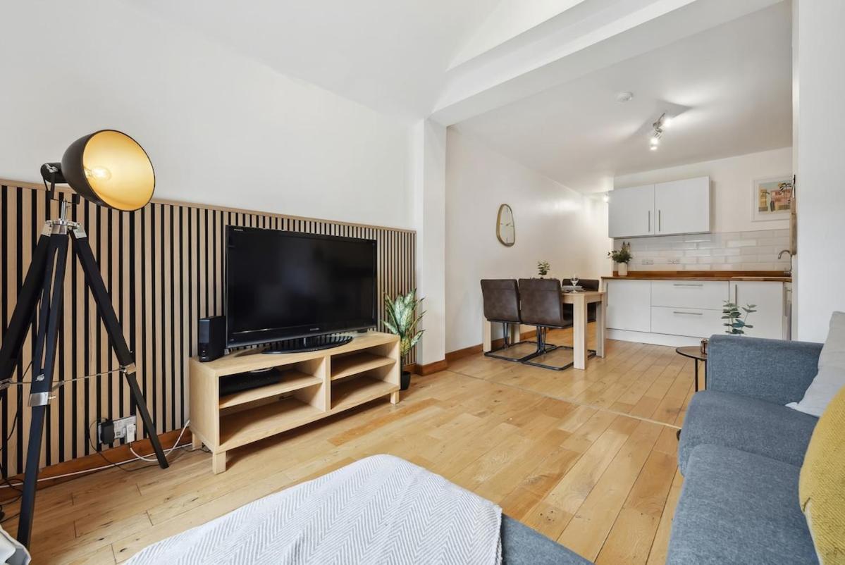 Chic 2 Bed With Free Parking & Garden * Cambridge (Cambridgeshire)