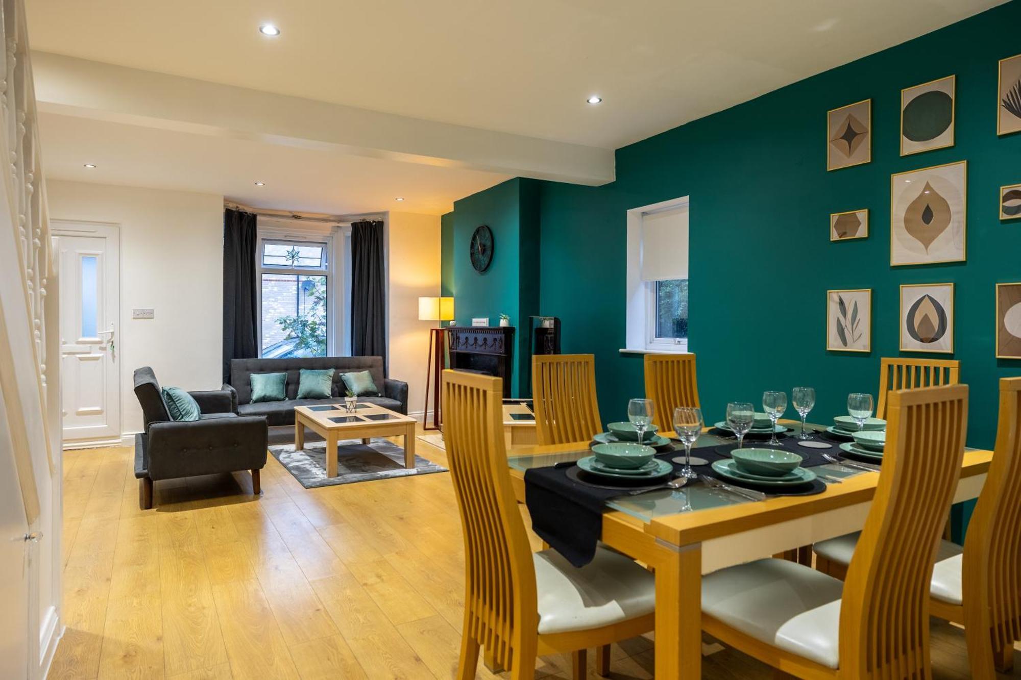 Apartment Spacious 5 Bedroom Near Retail Park - By Traboule Ltd *