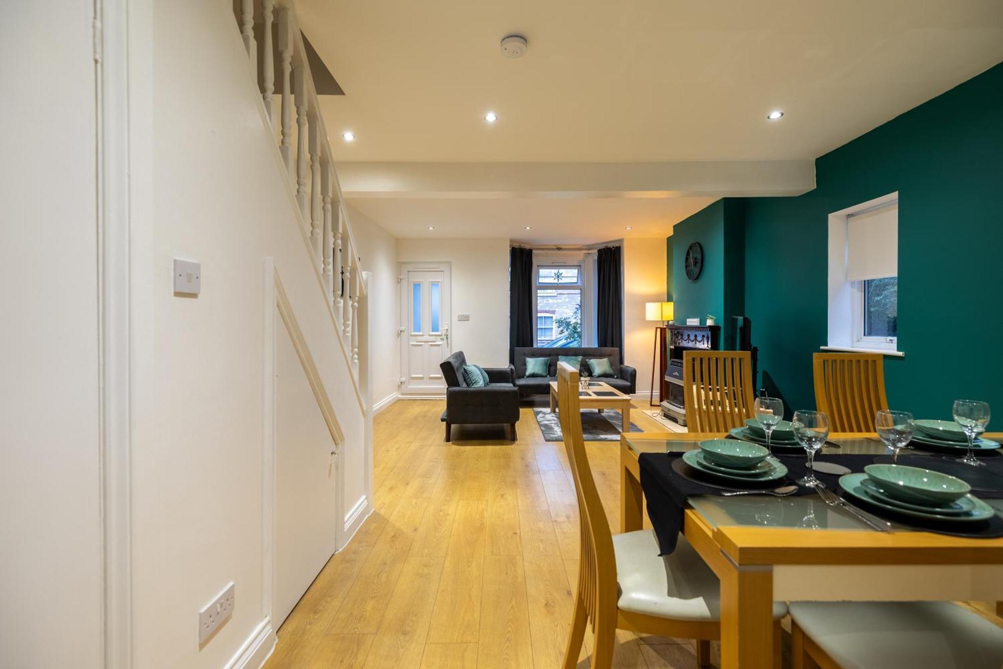 Apartment Spacious 5 Bedroom Near Retail Park - By Traboule Ltd Cambridge (Cambridgeshire)