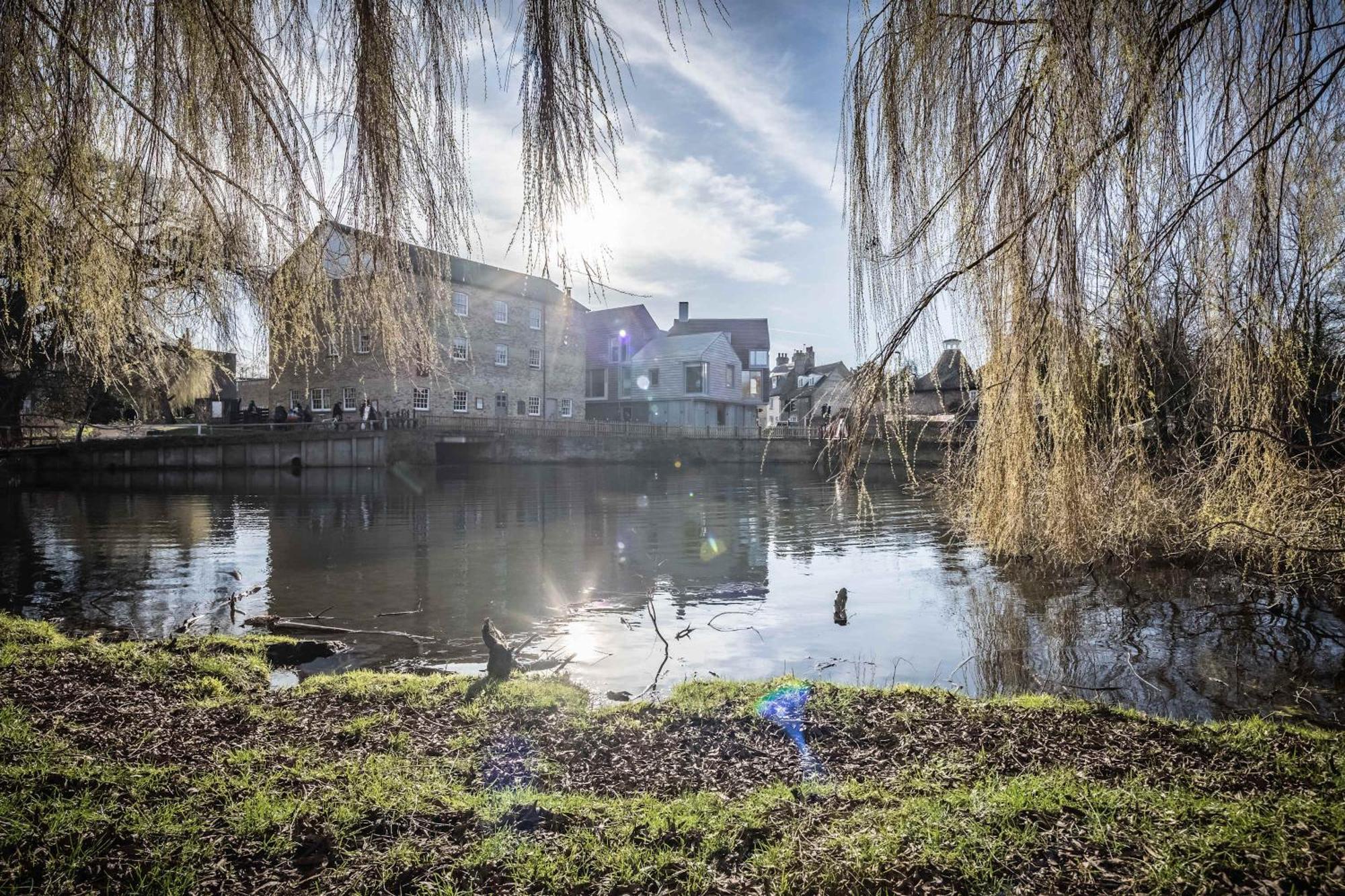 Superb River Views & Parking Apartment Cambridge (Cambridgeshire)