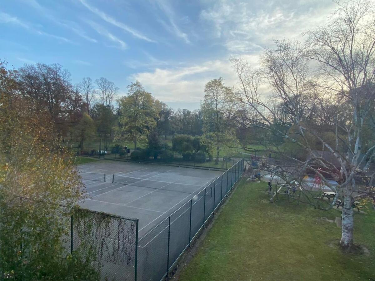 Next To Park 3 Bedroom V *