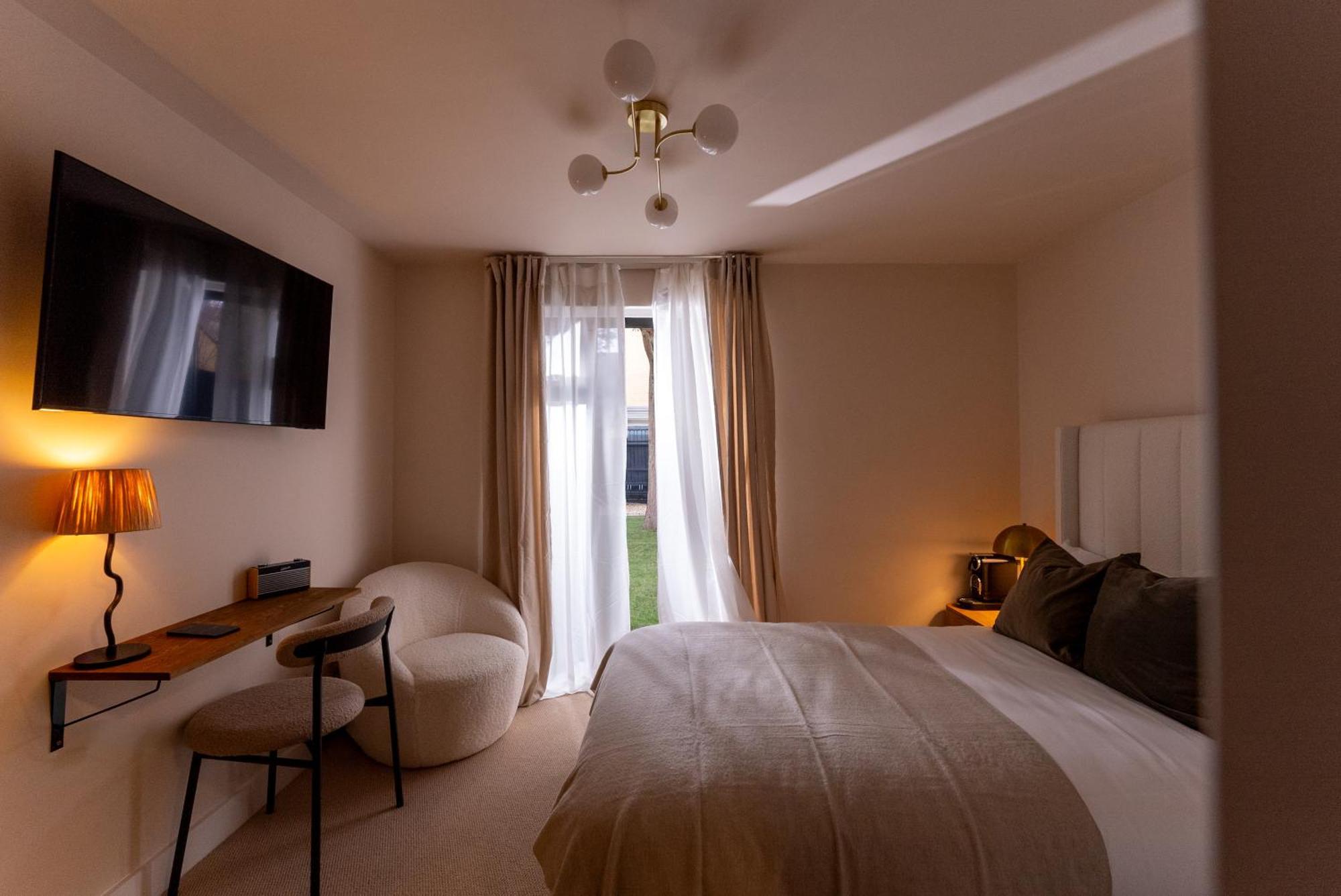 Babouris Cambridge, Catharine Street *