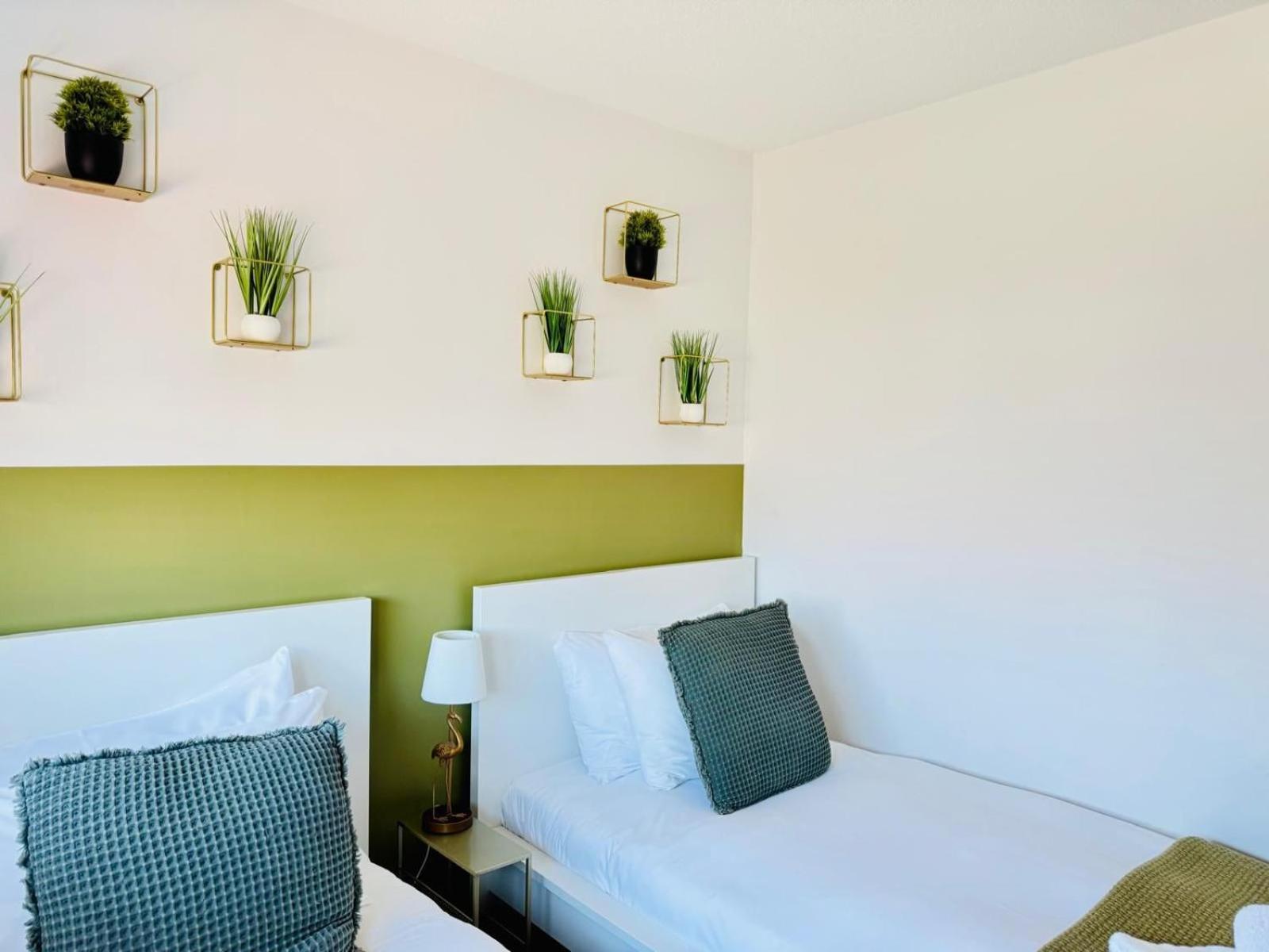 Holiday home Jade's Cozy Retreat: Pet-friendly 2-bed With Garden