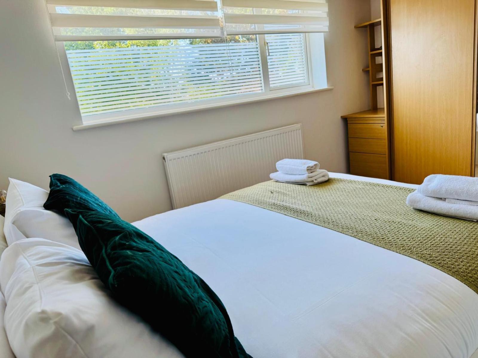 Jade's Cozy Retreat: Pet-friendly 2-bed With Garden * Cambridge (Cambridgeshire)