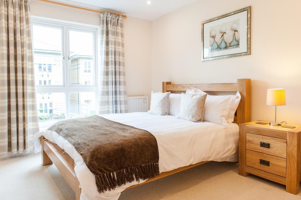Camstay Longworth Avenue *