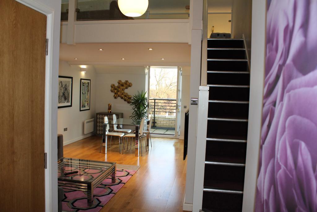 Lux Living - Marino Place Apartment *