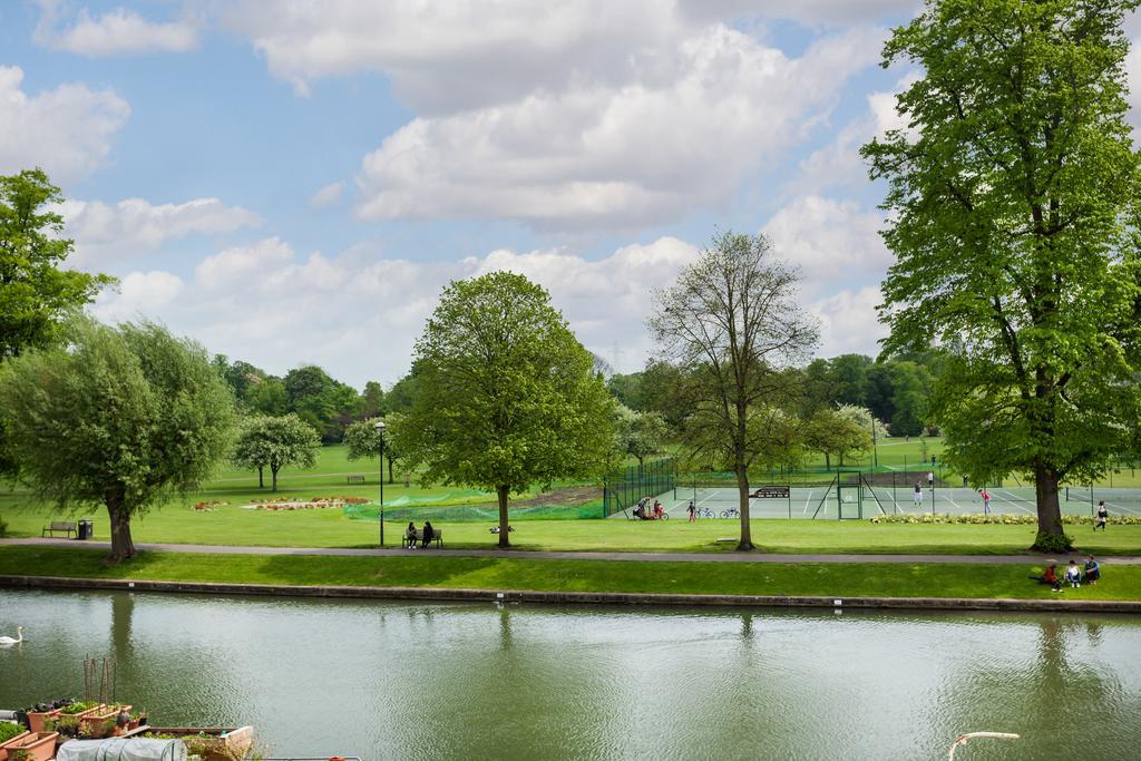 The River Cam Place - Enchanting 6bdr Next To River Cam Holiday home *