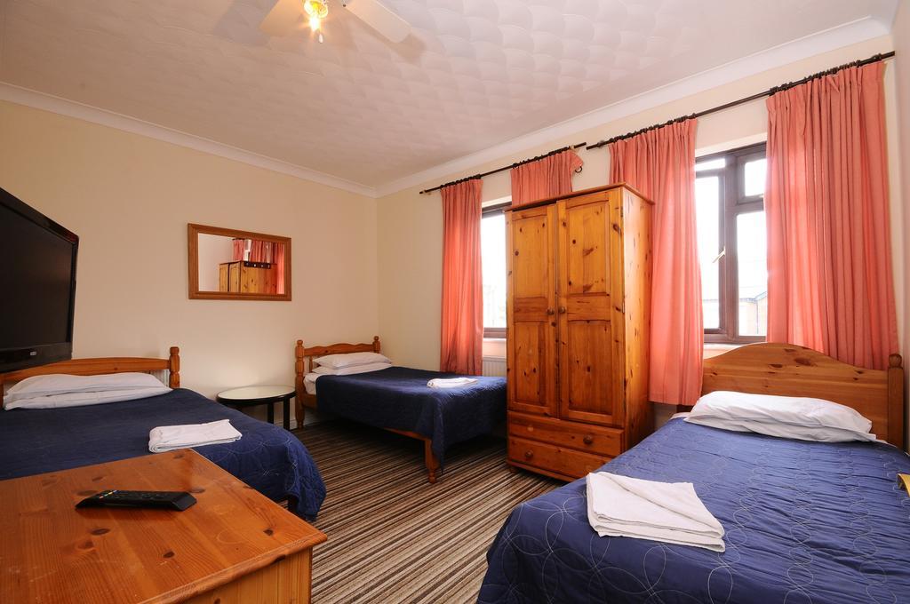 Guest house The Rathmore 2*