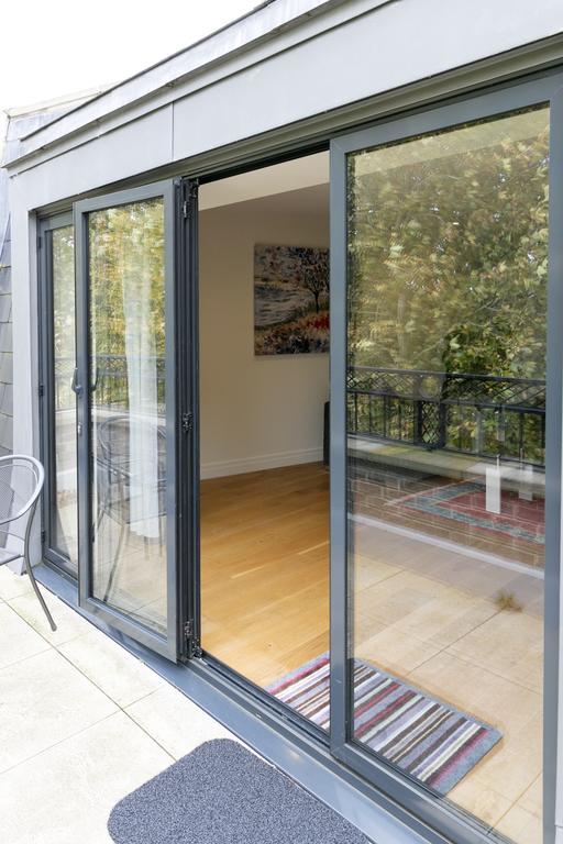 Penthouse 5 Mins Walk To Centre & Colleges With Balcony & Sleeps 6 *