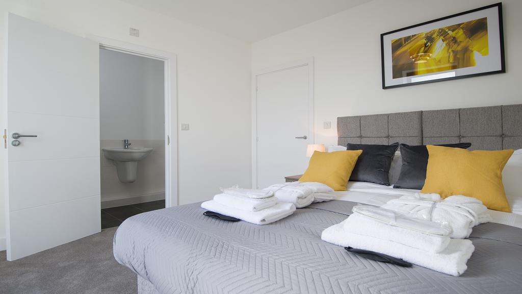 Apartment Tailored - De Havilland House