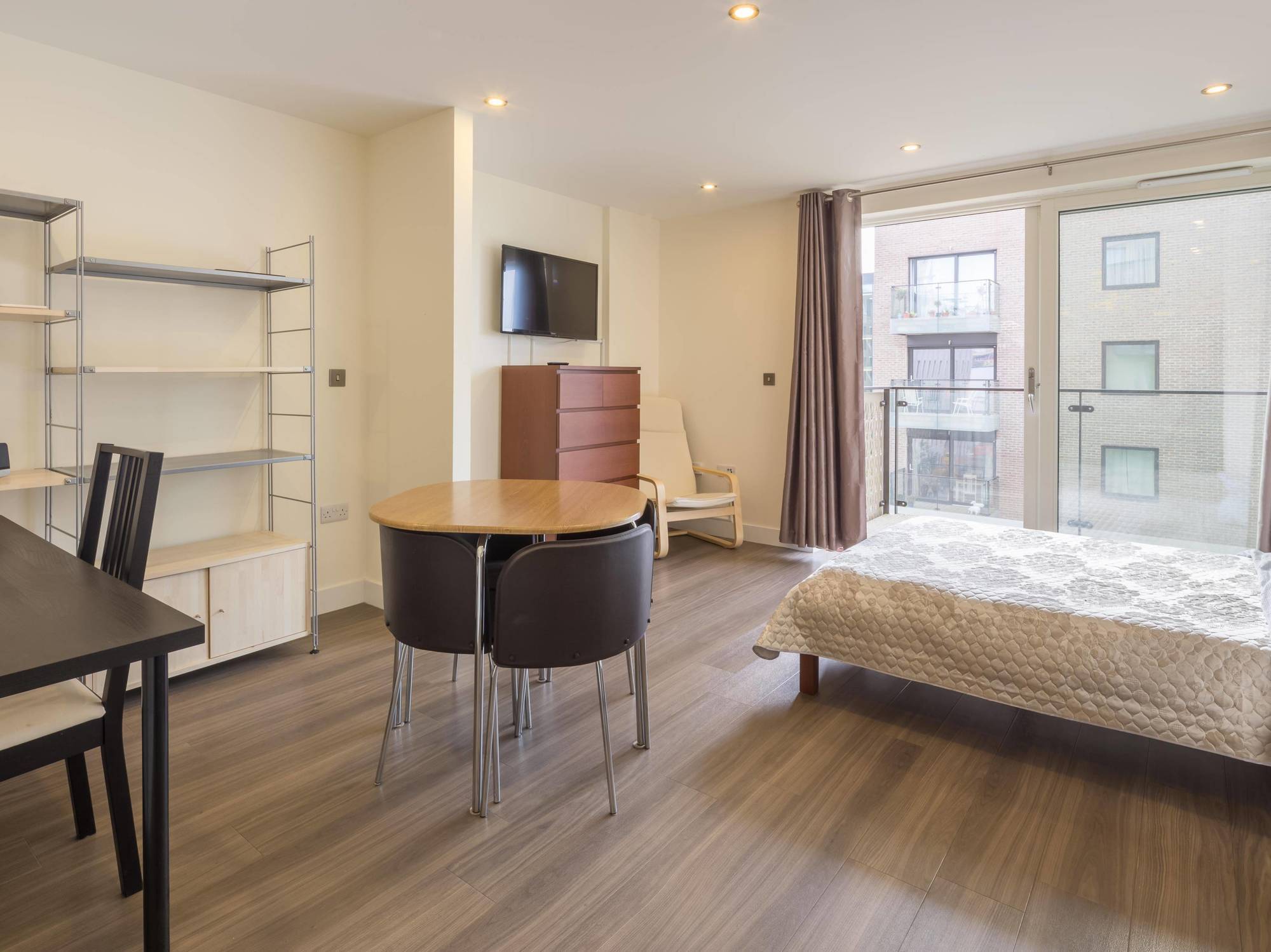 Watson House 4*