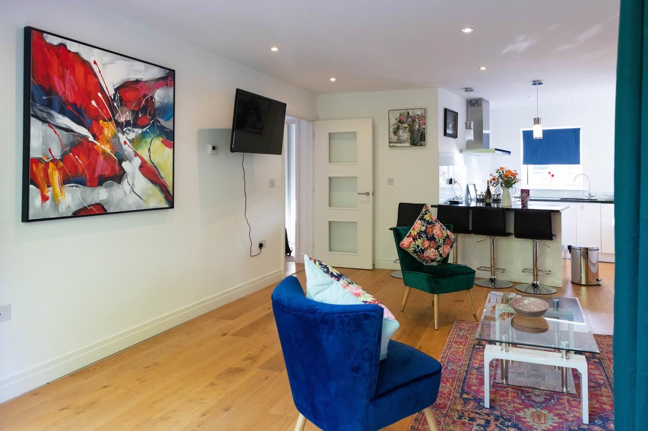 Penthouse 5 Mins Walk To Centre & Colleges With Terrace & Sleeps 6 * Cambridge (Cambridgeshire)