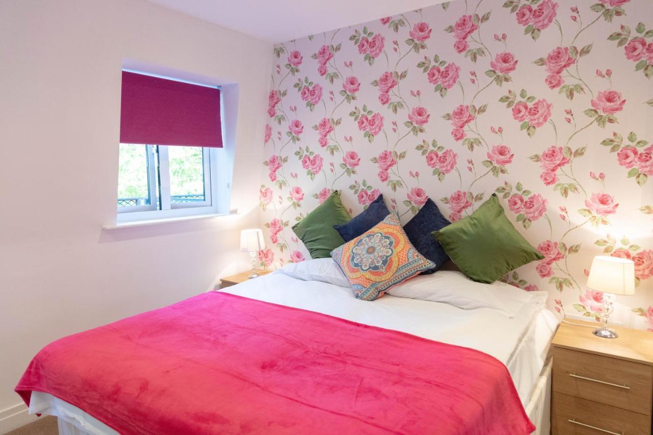 Penthouse 5 Mins Walk To Centre & Colleges With Terrace & Sleeps 6 Apartment