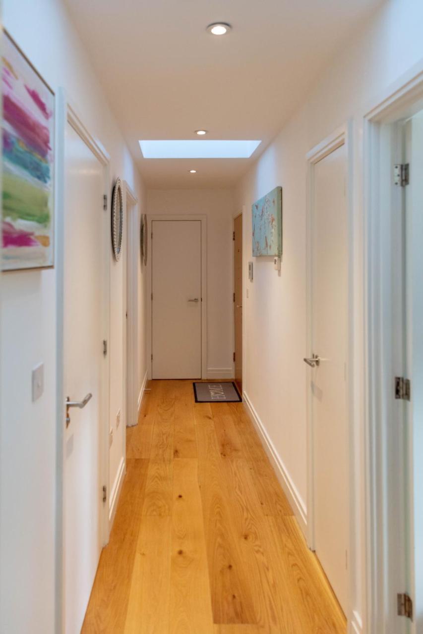 Penthouse 5 Mins Walk To Centre & Colleges With Terrace & Sleeps 6 * Cambridge (Cambridgeshire)