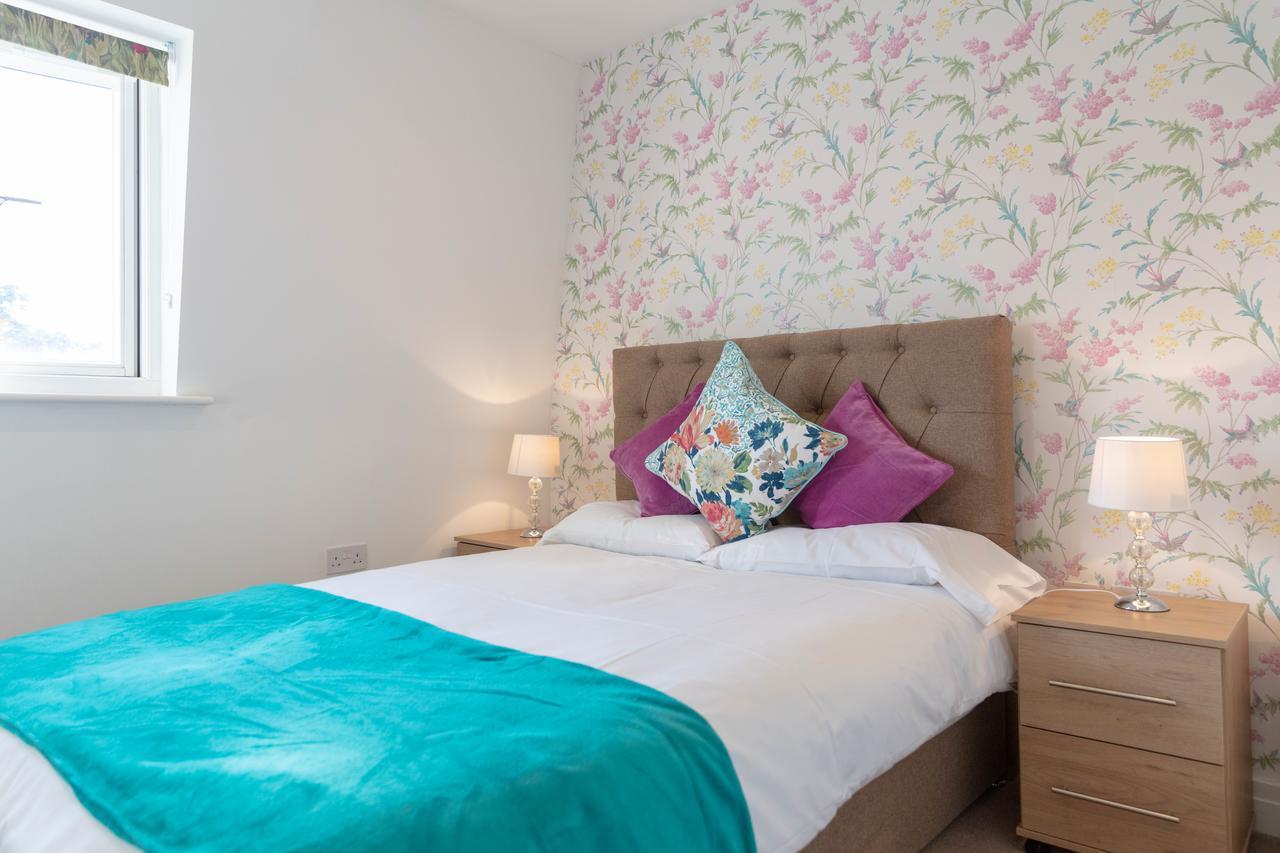 Penthouse 5 Mins Walk To Centre & Colleges With Terrace & Sleeps 6 *
