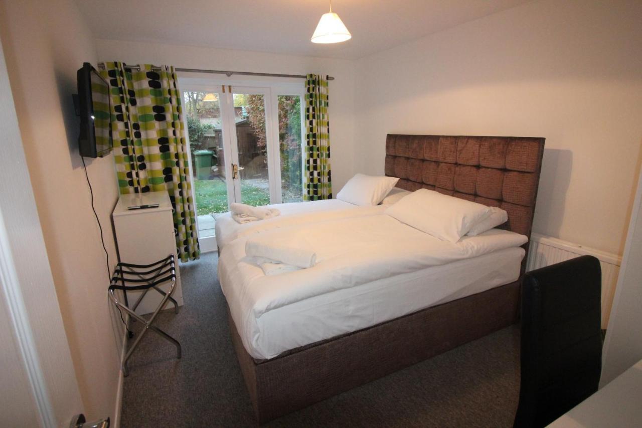 Cherry Hinton Guest house 2*